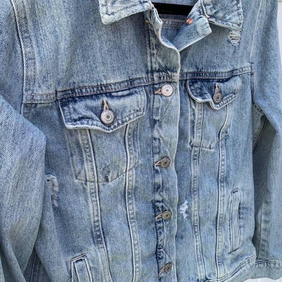 Old Navy Classic Blue Jean/Denim Jacket - Picture 3 of 5